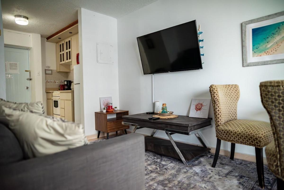 Steps From Foxwoods- Beachfront Retreat With Pools San Juan Esterno foto